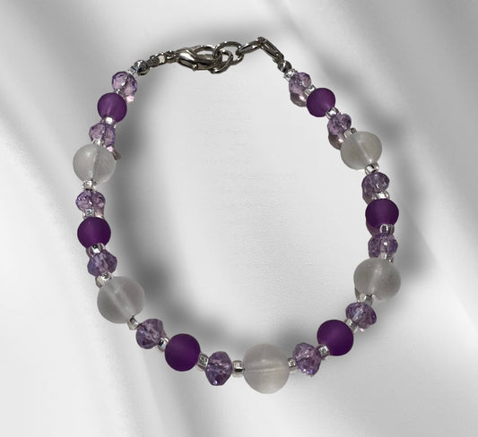 Handmade Seaglass/Glass Adjustable Bracelet Purple & Lavender