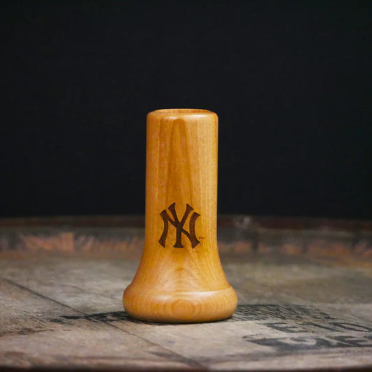 Yankee MLB Team Logo 2oz Knob Shot